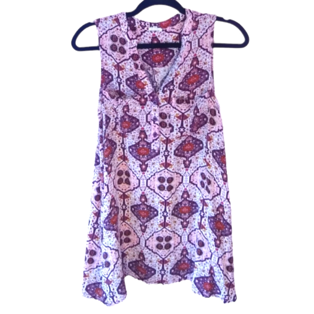 Tunic length sleeveless blouse